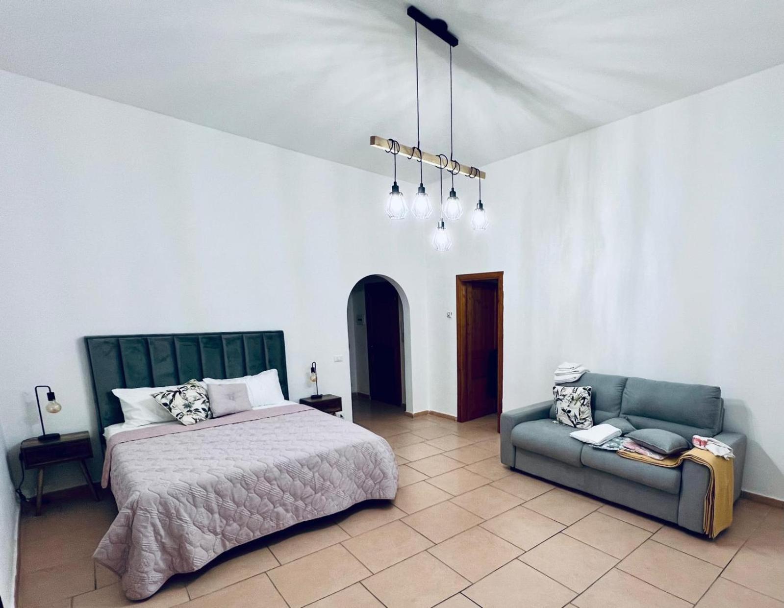 Greta'S Apartment Discesa Delle Capre パレルモ エクステリア 写真