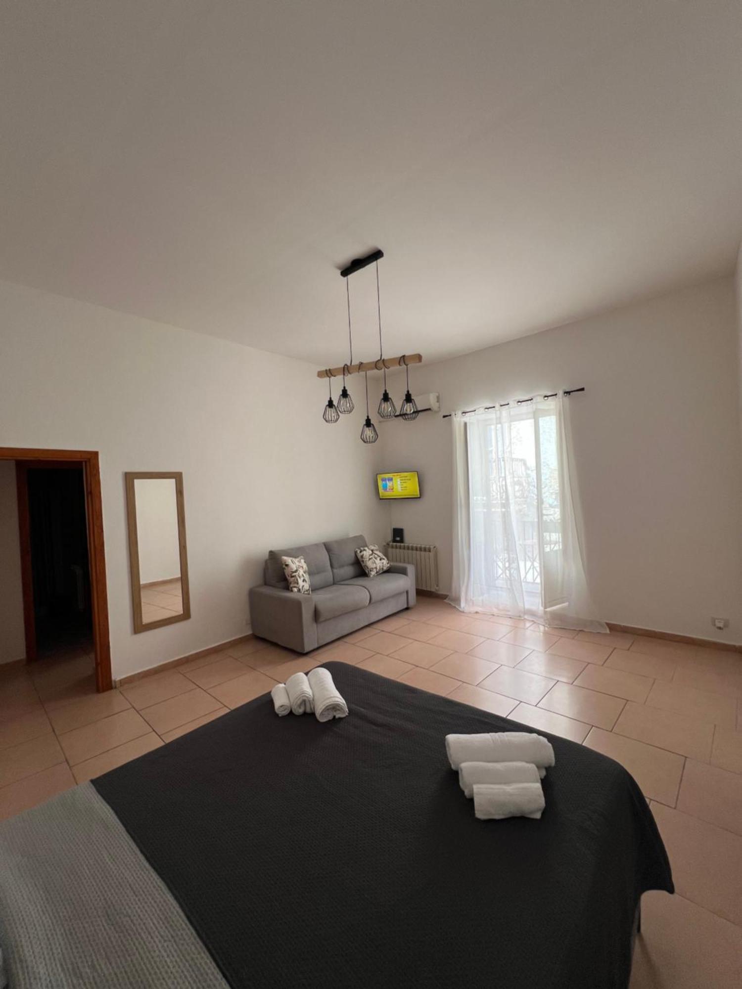 Greta'S Apartment Discesa Delle Capre パレルモ エクステリア 写真